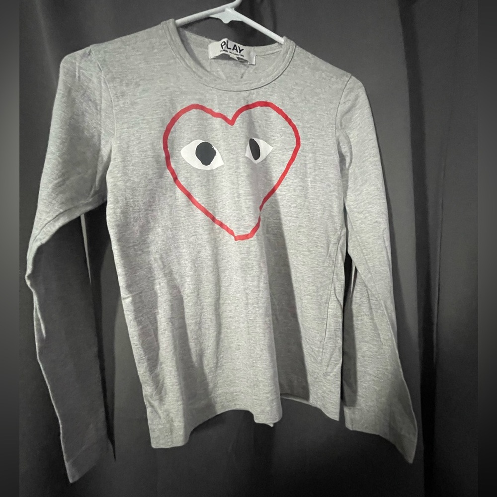 Comme des Garcons Kids Gray Long Sleeve Shirt with Red Heart